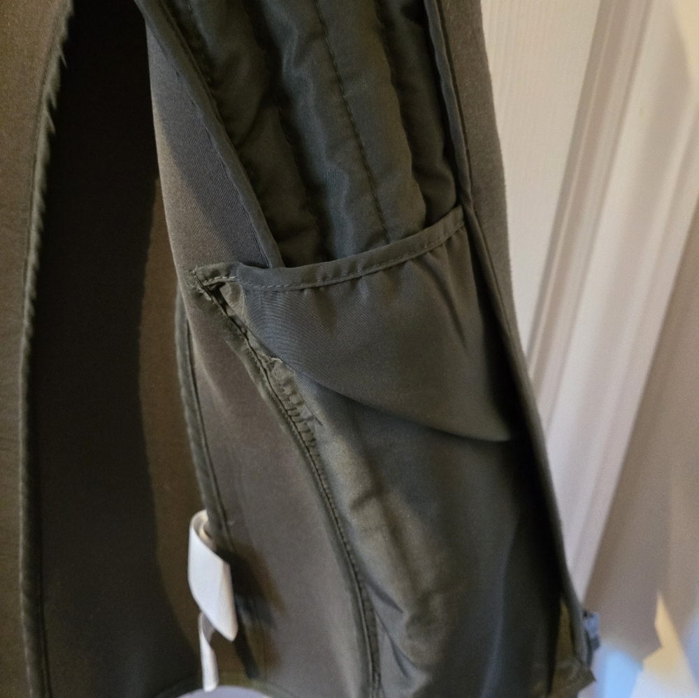Ladies Fabletics jacket - Picture 4 of 7